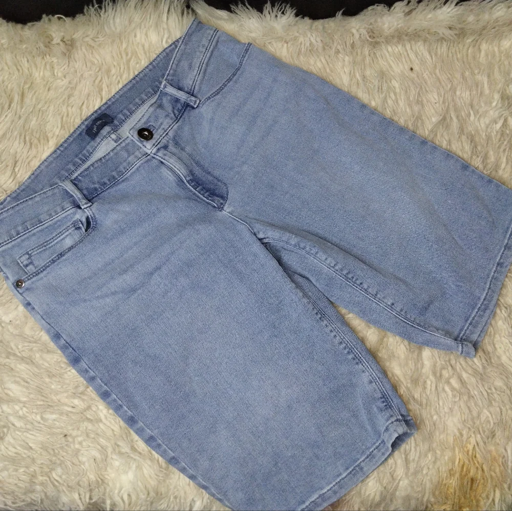 J. Jill Denim Bermuda Jean Stretch Shorts Size 6